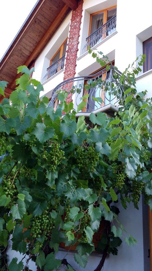 Relais Profumo Di Vino Bed & Breakfast Borgomanero Exterior photo