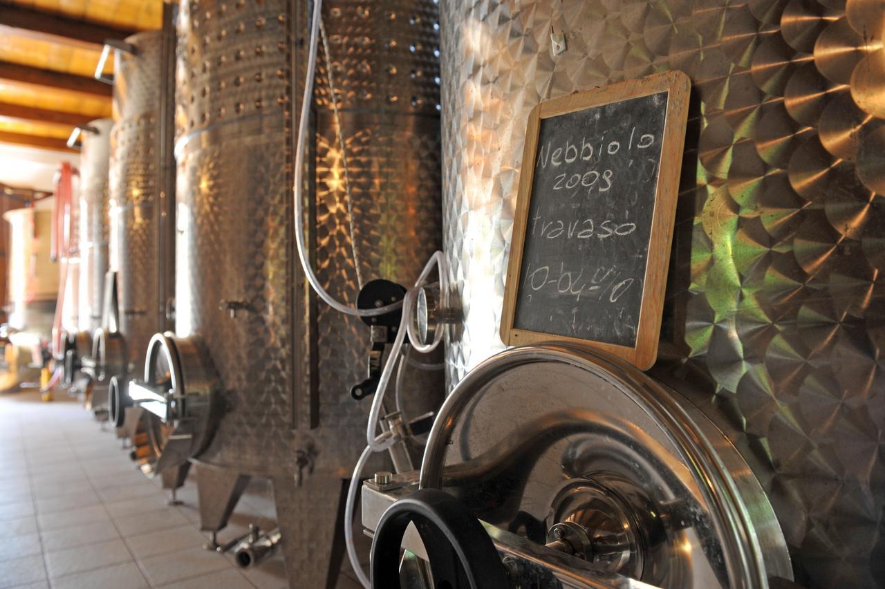 Relais Profumo Di Vino Bed & Breakfast Borgomanero Exterior photo